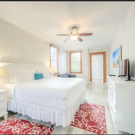The Bartlum-Luxurious Studio Key West Bagian luar foto