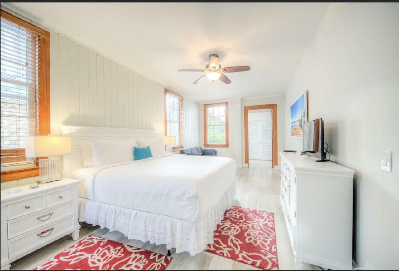 The Bartlum-Luxurious Studio Key West Bagian luar foto